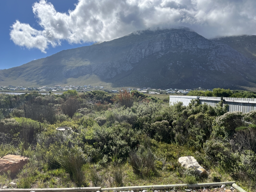 To Let 3 Bedroom Property for Rent in Bettys Bay Western Cape